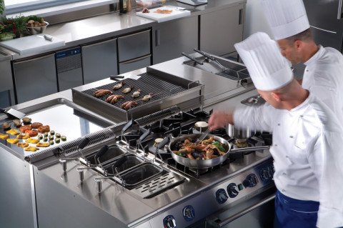 The Ultimate Guide to Buying Restaurant Equipment: Key Tips and Considerations
