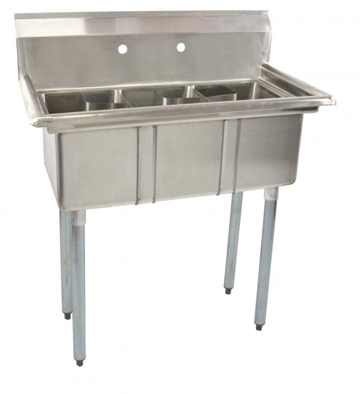 Omcan Stainless Steel Space Saver Sink with No Drain Board with Corner Drain 10″ x 14″ x 10″ 39761