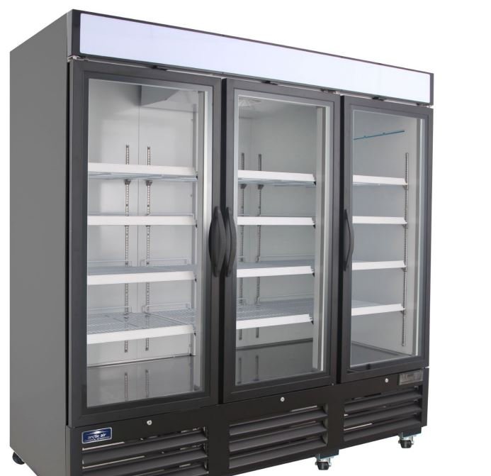 Clearance Arctic Air Upright Glass 3 Door Refrigerator Cooler Merchandiser ARGDM72