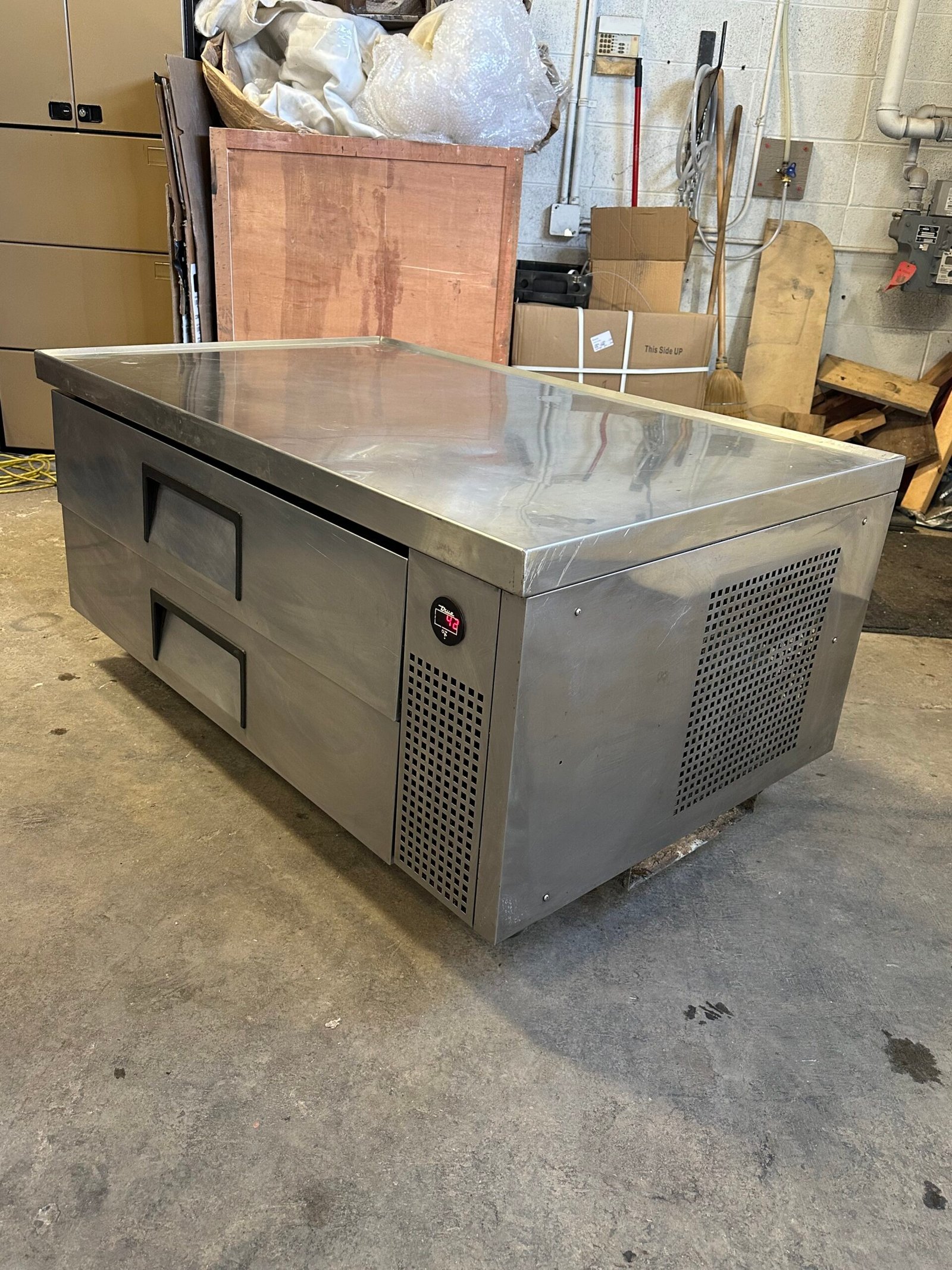 True Used Commercial Restaurant Chef Base Refrigerated 2 Drawer TRCB-52-CL