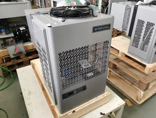2 HP Walk In Cooler Wall / Side Mounted Refrigeration System WC2HPRS449